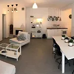 Appartement By The Sea Cove Milna - Zastrazisce, Hvar - 17417