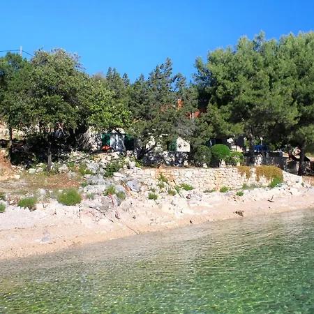 Apartment By The Sea Cove Milna - Zastrazisce, Hvar - 17417